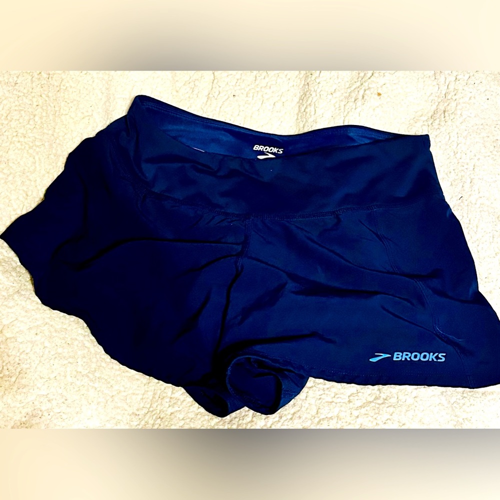 Brooks running shorts S